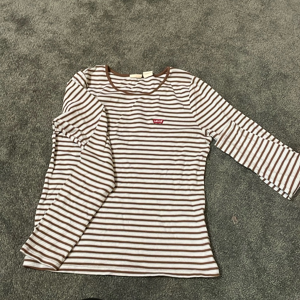 Long sleeved top